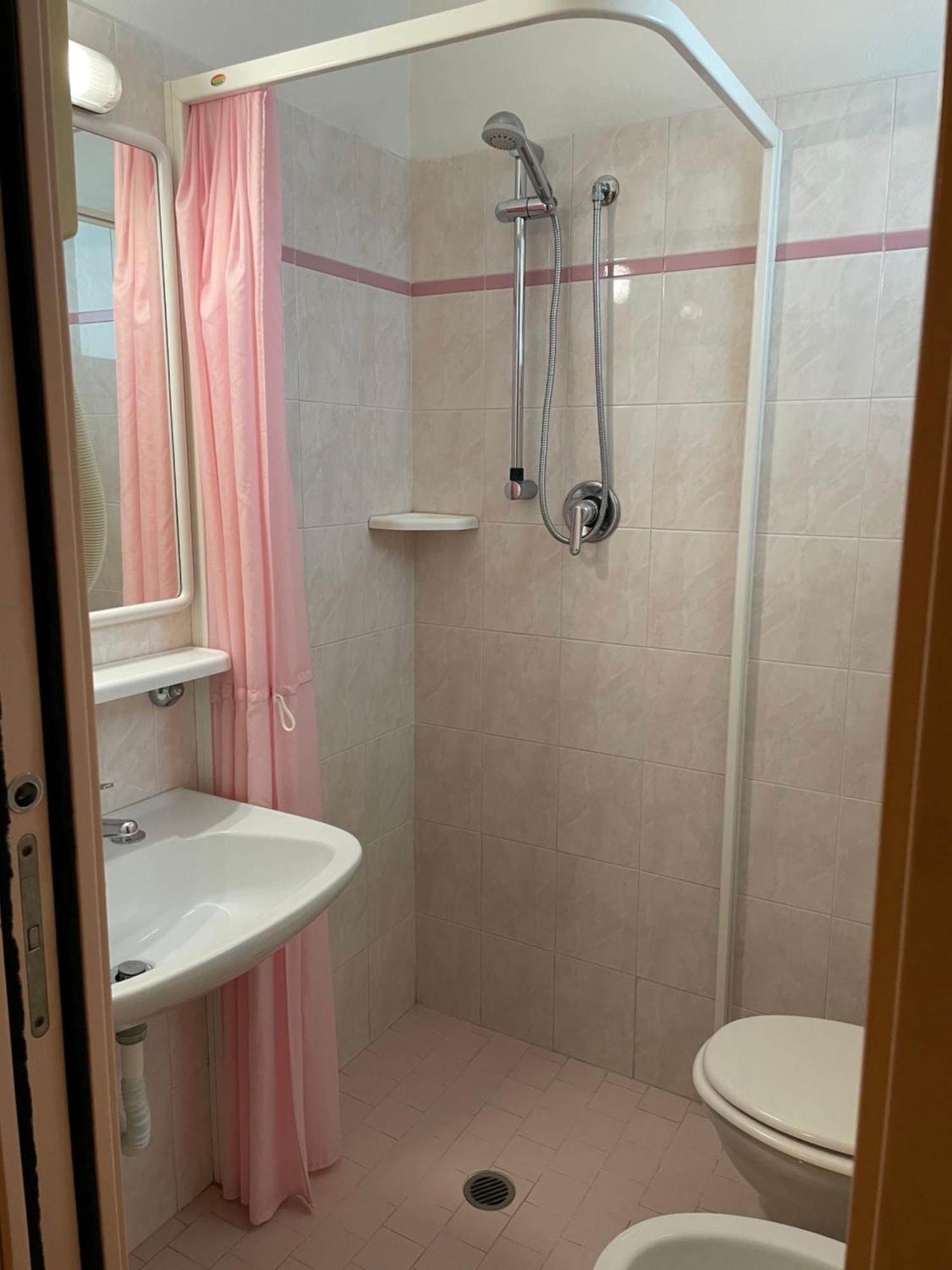 Piccolo Hotel تْشيزيناتيكو المظهر الخارجي الصورة