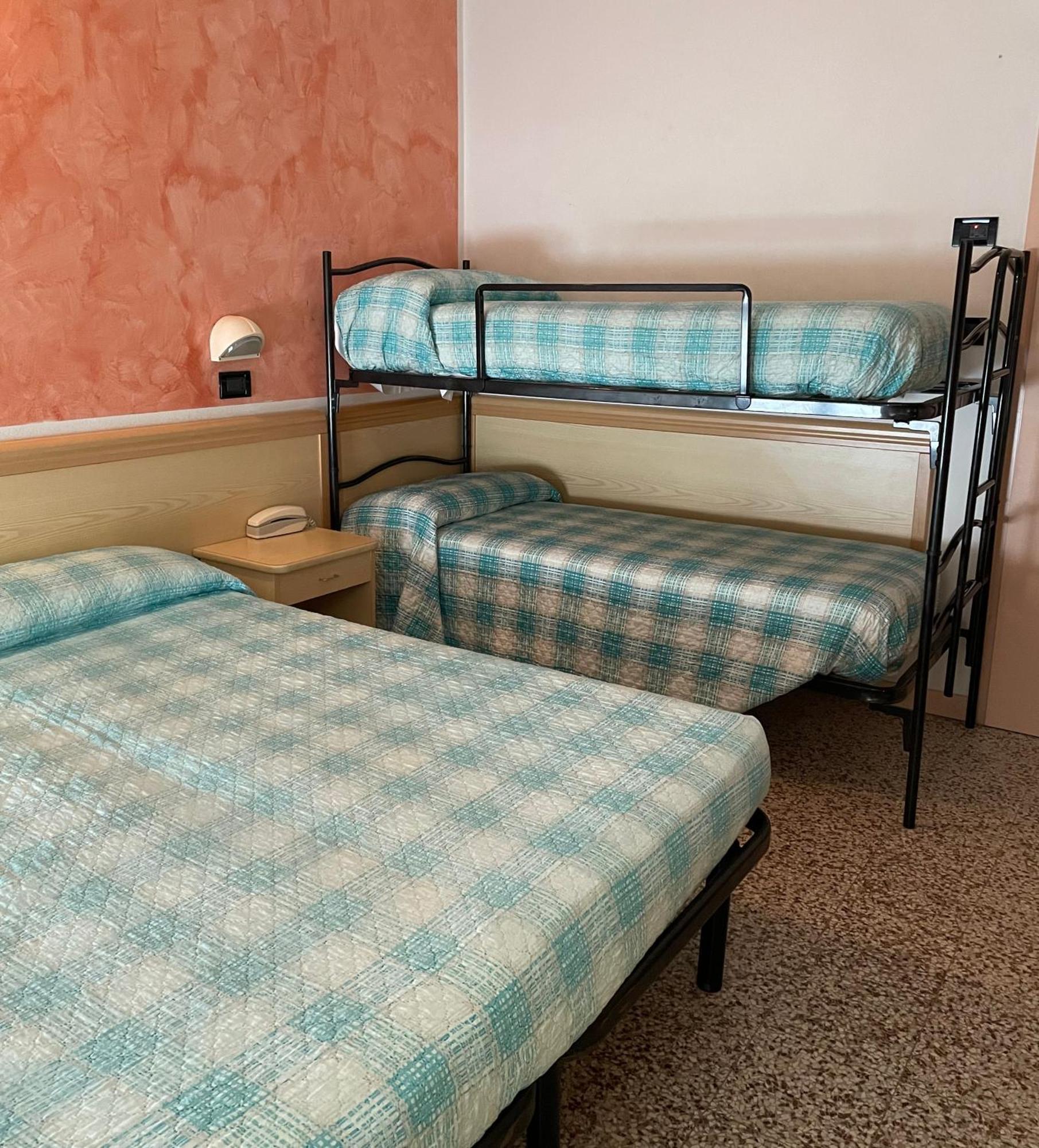 Piccolo Hotel تْشيزيناتيكو المظهر الخارجي الصورة